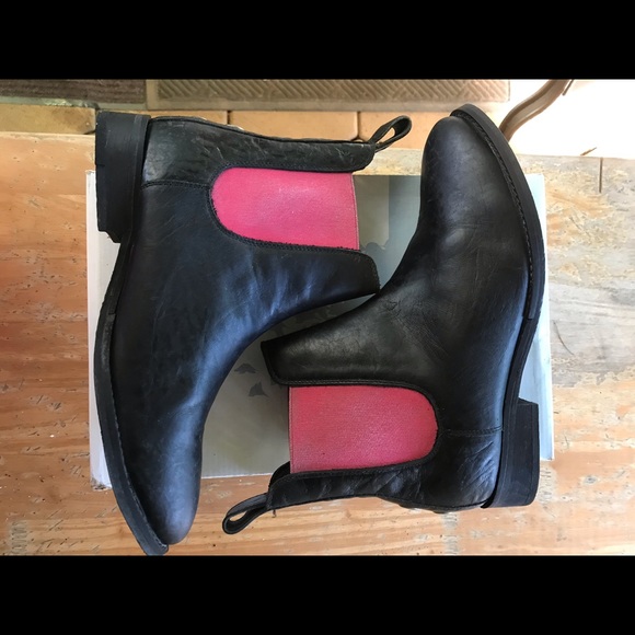 FP & Faryl Robyn Collaboration Janice Chelsea Boot - Picture 4 of 10